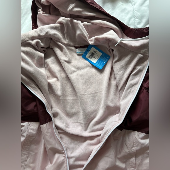 Columbia Women's Burgundy and Pink Jacket - Picture 4 of 5